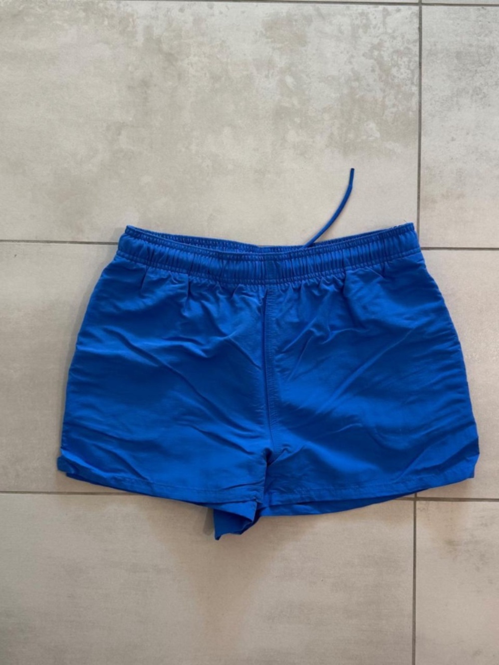 Aritzia *TNA Big Easy 3" Short* in Electric Blue